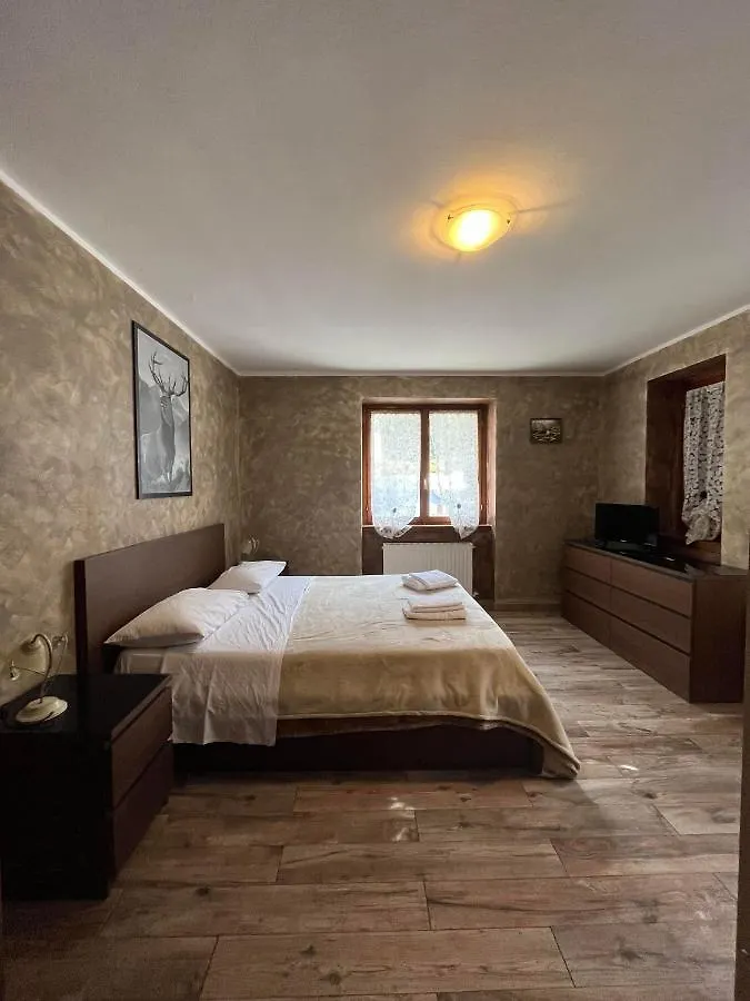 San Luigi - Rooms & Apartments Campodolcino Bed & Breakfast