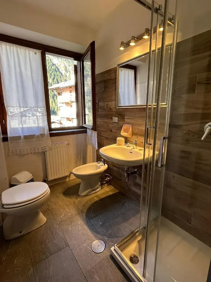 Bed & Breakfast San Luigi - Rooms & Apartments Campodolcino Italy