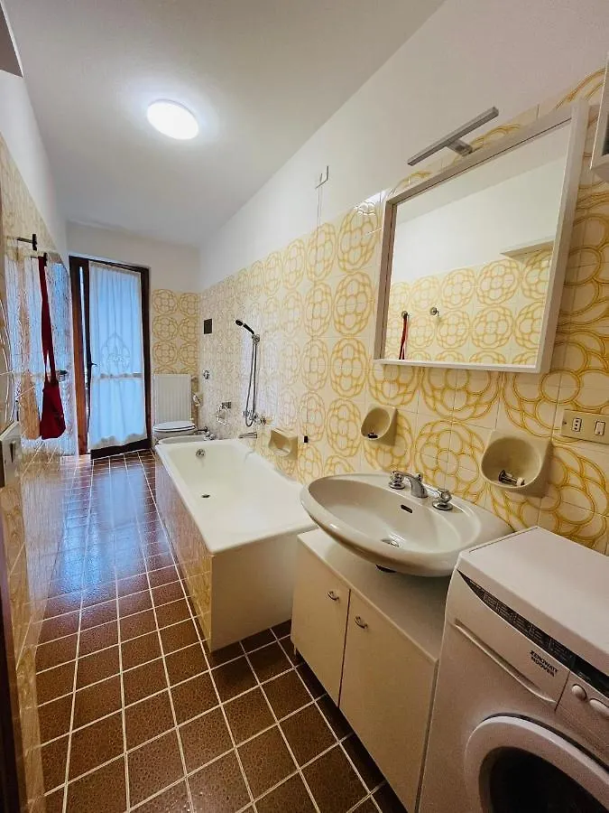San Luigi - Rooms & Apartments Campodolcino Bed & Breakfast