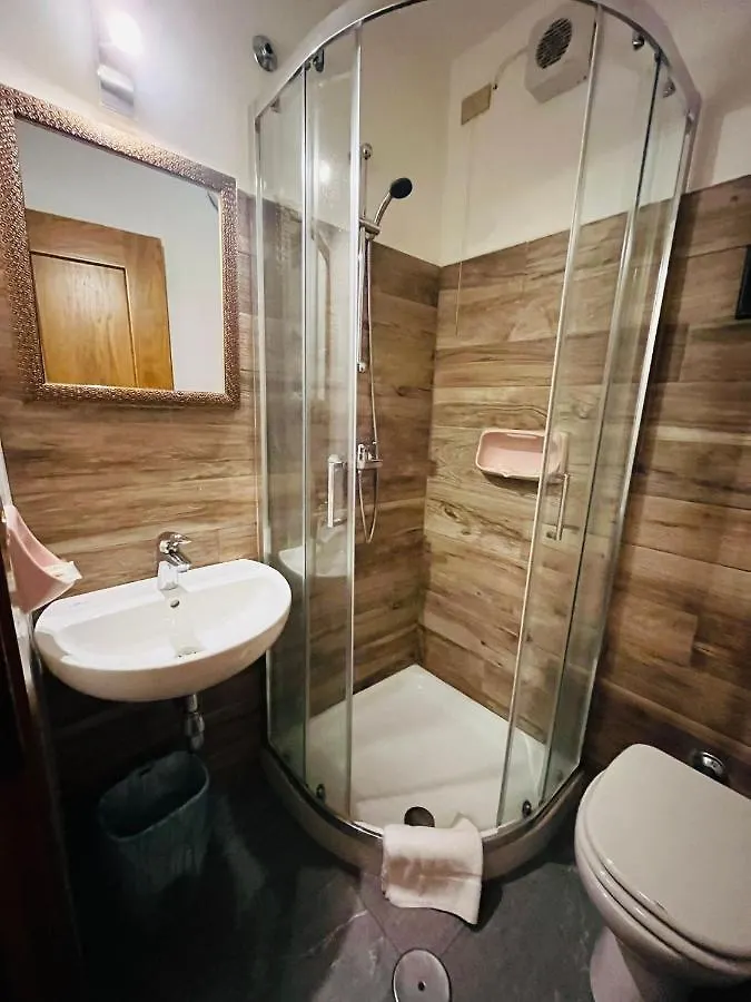 San Luigi - Rooms & Apartments Campodolcino Bed & Breakfast