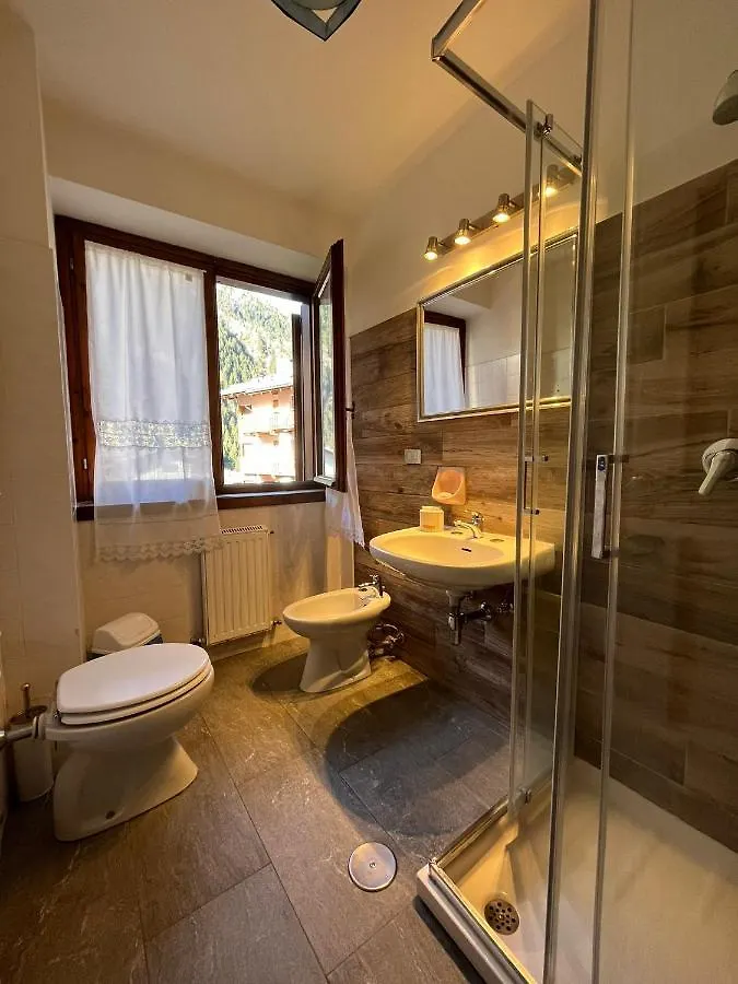 San Luigi - Rooms & Apartments Campodolcino 0*,  Italy