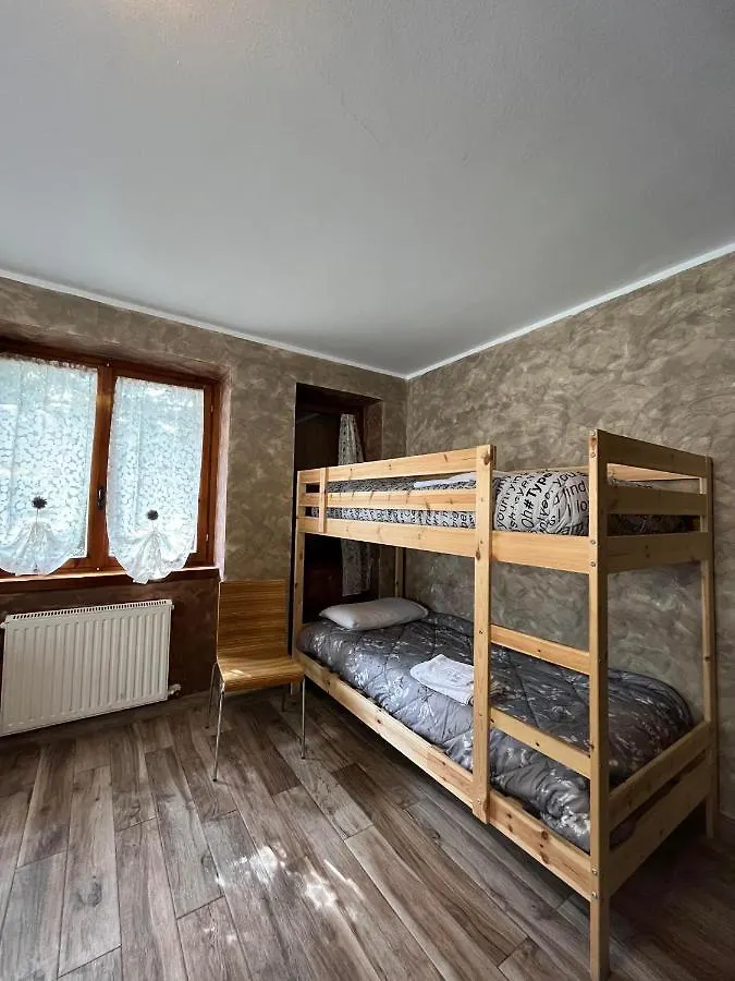 San Luigi - Rooms & Apartments Campodolcino Bed & Breakfast