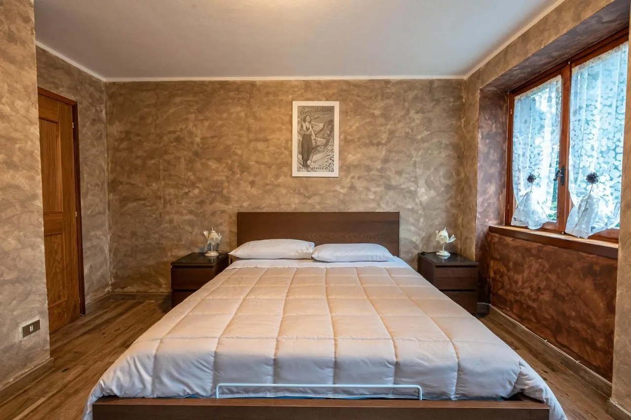 San Luigi - Rooms & Apartments Campodolcino 0*,  Italy
