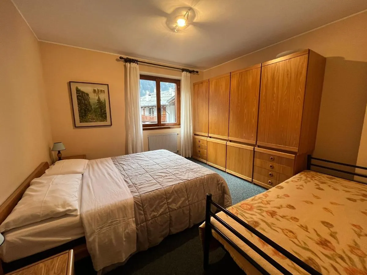 San Luigi - Rooms & Apartments Campodolcino Bed & Breakfast